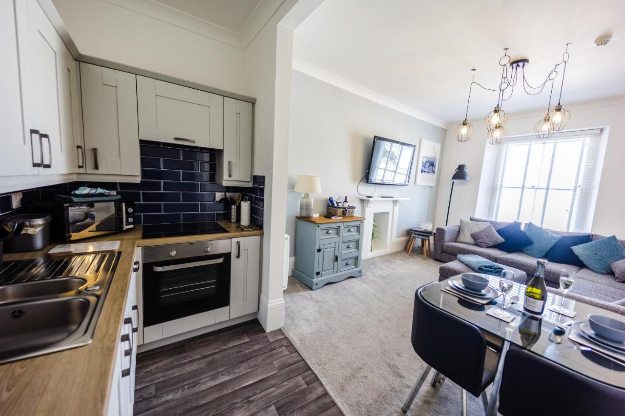 Flat 3 Flint House Tenby - Luxury Couples Apartment Bagian luar foto