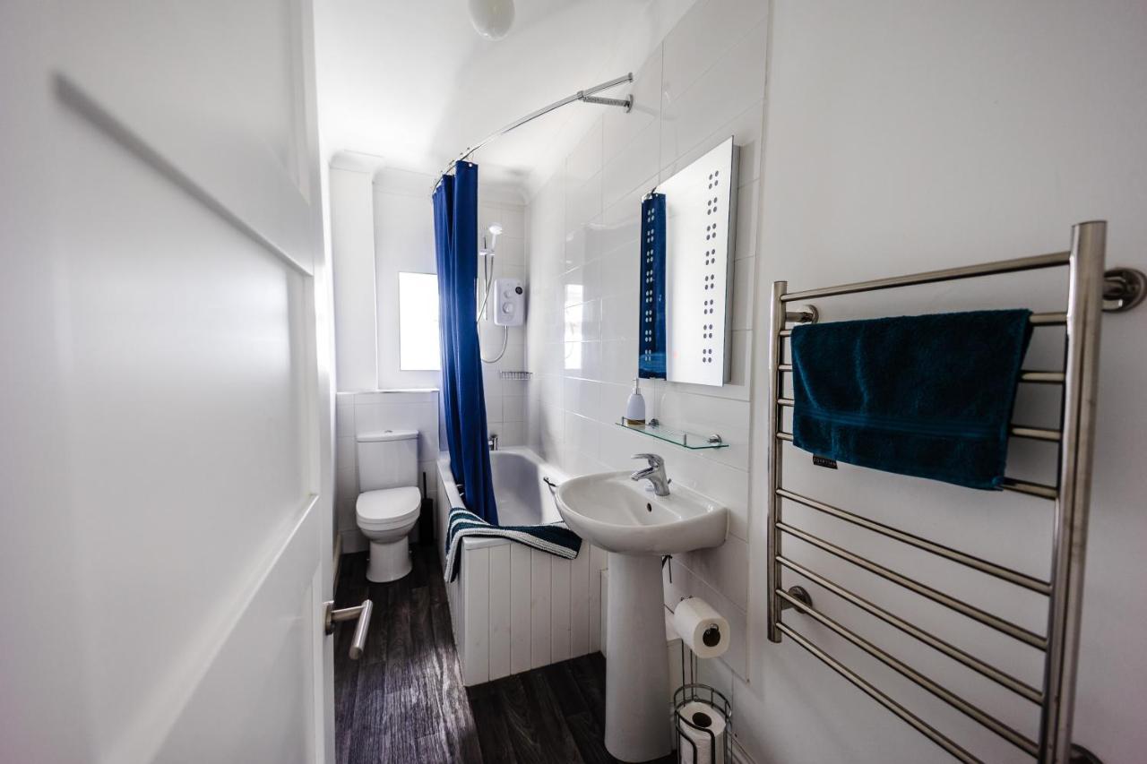 Flat 3 Flint House Tenby - Luxury Couples Apartment Bagian luar foto